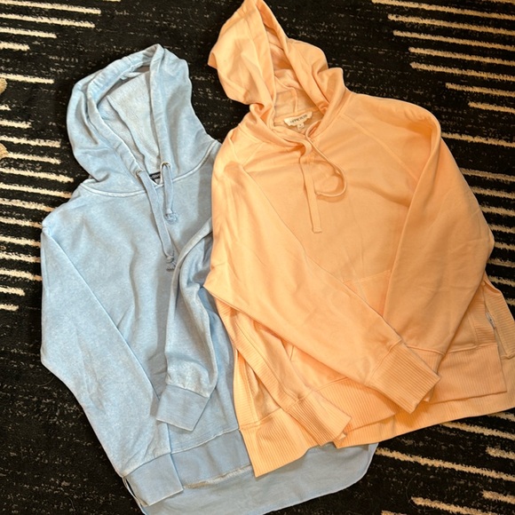 Lightweight hoodie bundle - Picture 1 of 1